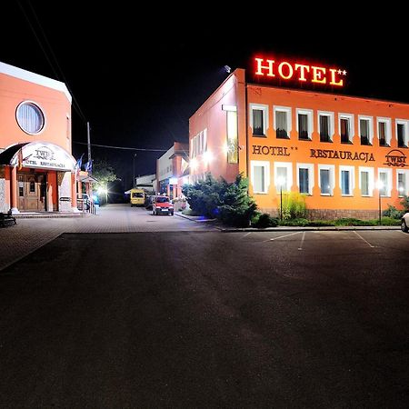 Hotel Restauracja Twist Krosno Bagian luar foto