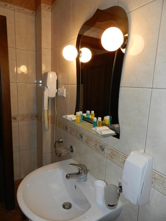 Hotel Restauracja Twist Krosno Ruang foto